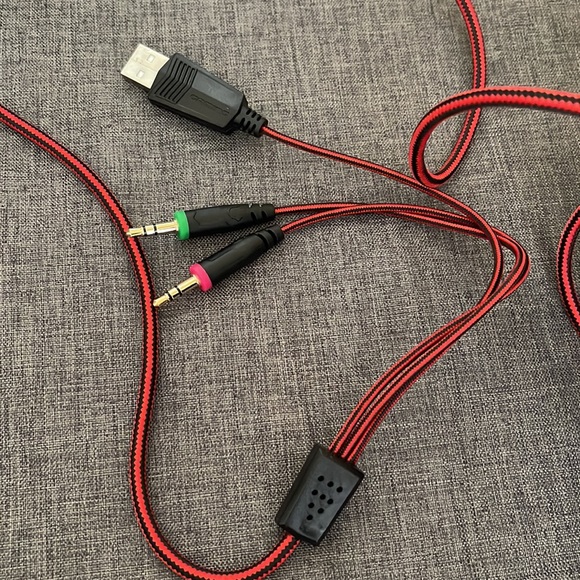 Pro Gaming Headset - Picture 7 of 8